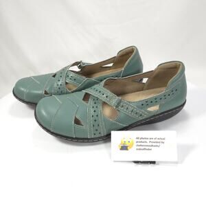 Irrefour Slip On Casual Leather Loafer Shoe Womens Size 11 Green